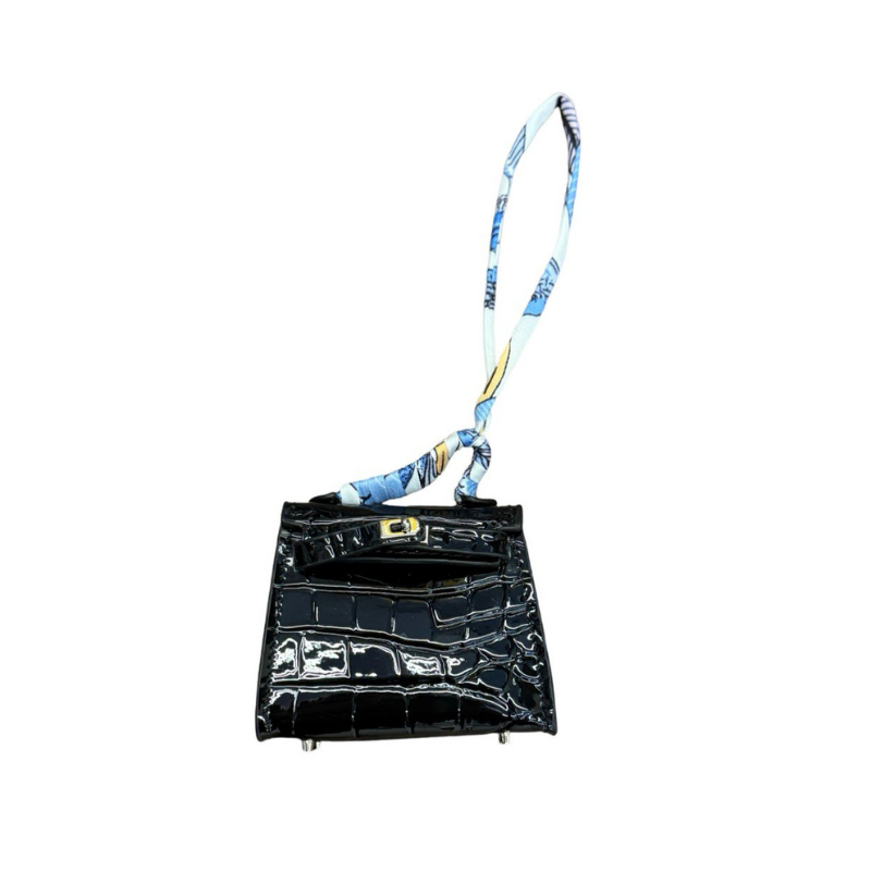 Quirky Face-Themed Mini Bag – A Playful and Practical Accessory