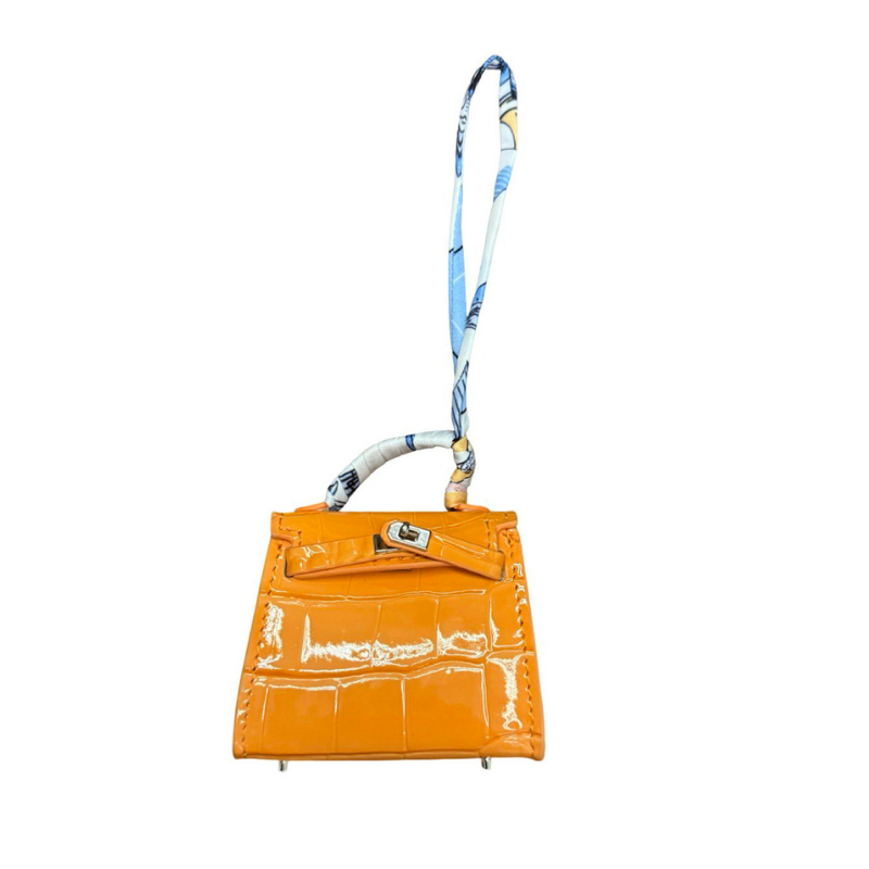 Quirky Face-Themed Mini Bag – A Playful and Practical Accessory